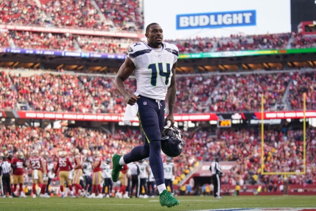 NFL: D.K. Metcalf encontra com professor de linguagens de sinais antes de jogo dos Seahawks