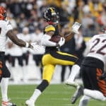 NFL: Steelers batem Bengals e ficam vivos na busca pelos playoffs