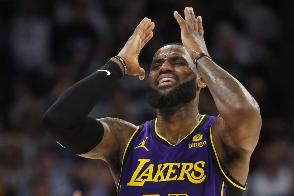&lsquo;Stevie Wonder conseguiria ver&hellip;&rsquo;, dispara LeBron em lance pol&ecirc;mico na derrota dos Lakers