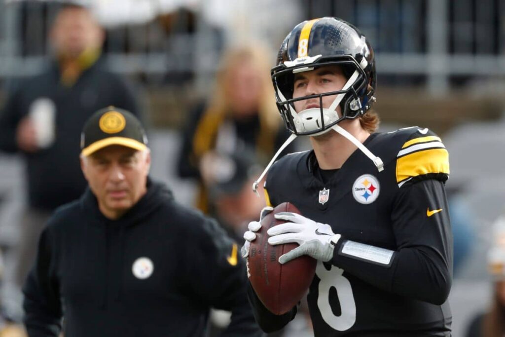 NFL: Pickett enfrentar&aacute; cirurgia ap&oacute;s les&atilde;o sofrida contra Cardinals