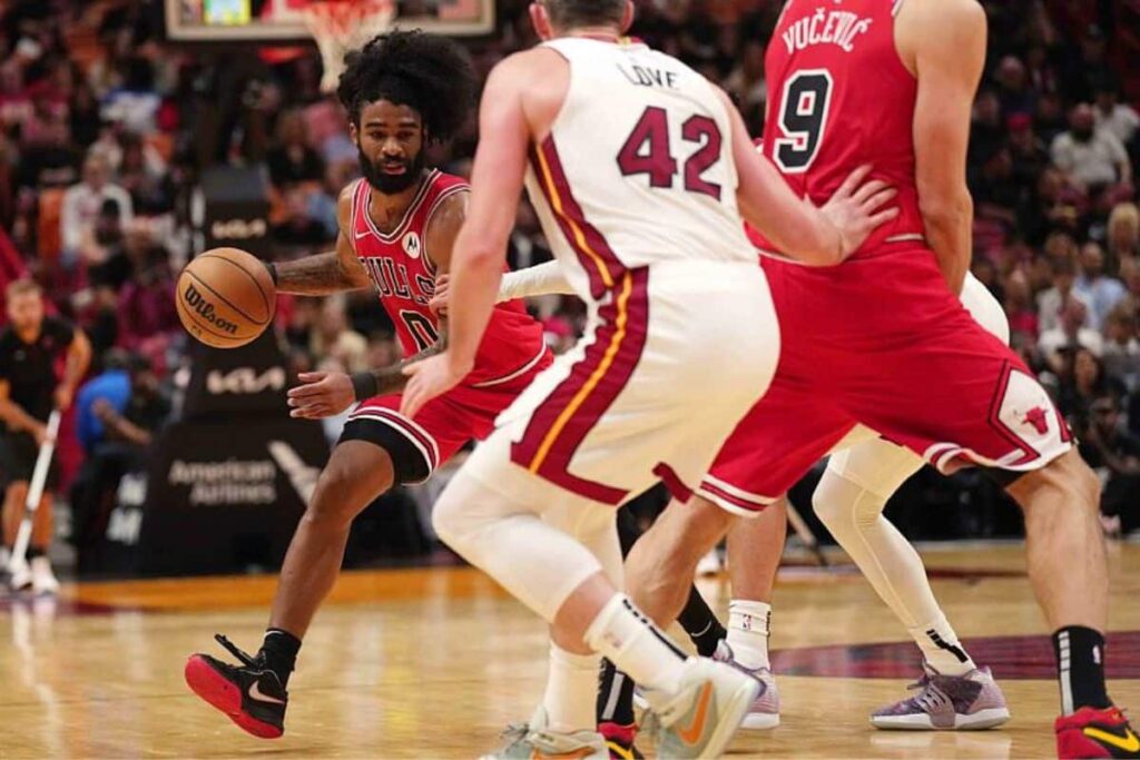 NBA: Coby White brilha e lidera vit&oacute;ria dos Bulls sobre o Heat