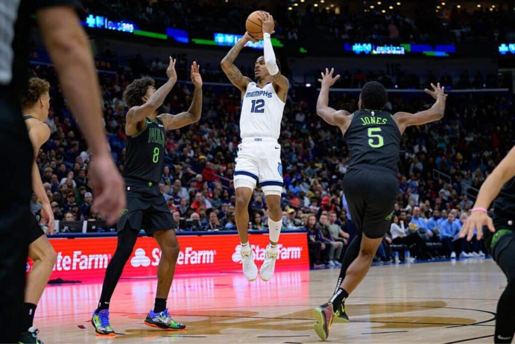 NBA: Ja Morant vira jogo no &uacute;ltimo segundo em retorno&nbsp;triunfal