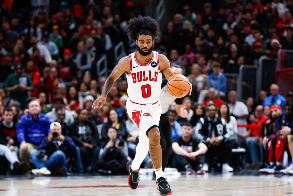 NBA: Coby White ultrapassa marca hist&oacute;rica pelos Bulls