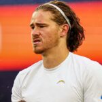 NFL: Justin Herbert sofre les&atilde;o e est&aacute; fora da temporada