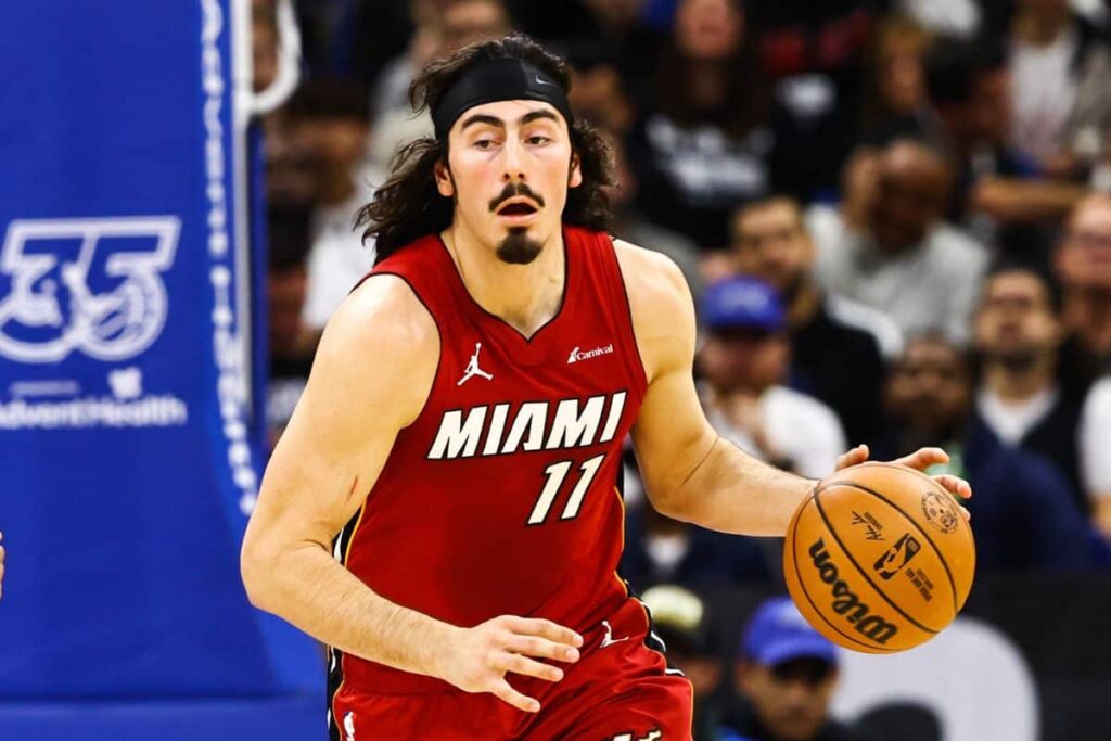 NBA: novato do Heat atinge maior pontua&ccedil;&atilde;o com 1&ordm; duplo-duplo da carreira