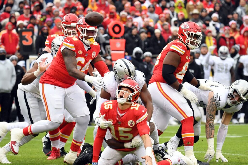 NFL: Nem Taylor Swift &lsquo;natalina&rsquo; salva, e Chiefs perdem para Raiders