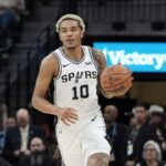 NBA: Spurs desperdi&ccedil;am chance no fim e perdem para Hawks