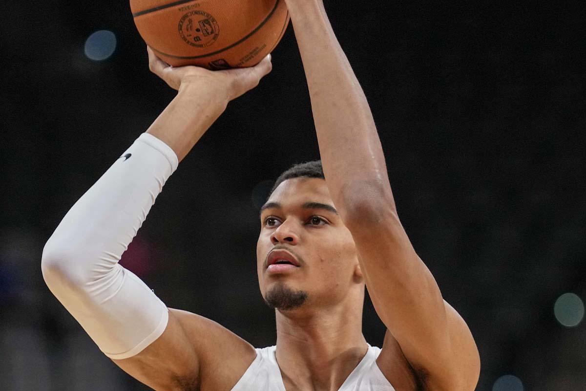 Victor Wembanyama pelo Spurs, na NBA.