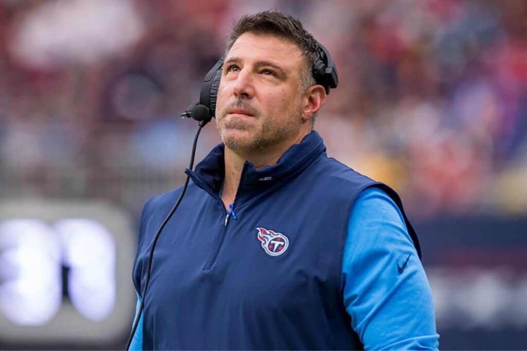 NFL: Tennessee Titans anuncia demiss&atilde;o de Mike Vrabel e revolta torcedores
