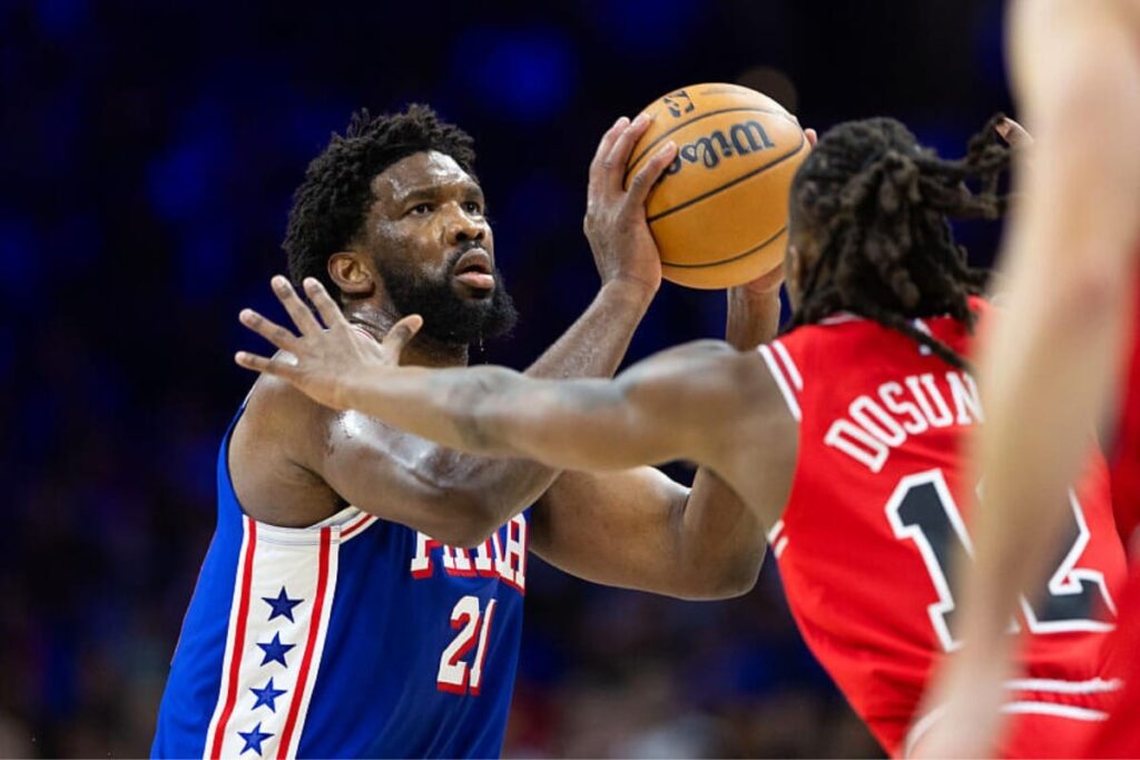 NBA: Embiid emplaca mais um triplo-duplo e 76ers batem os Bulls