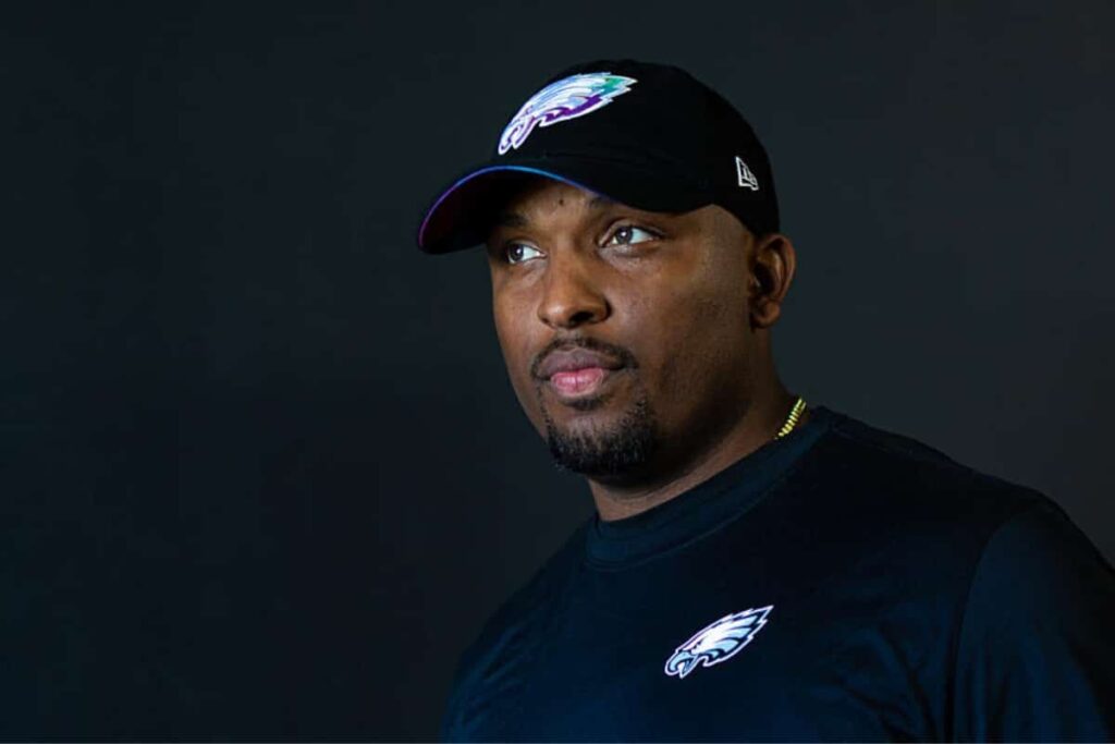 NFL: Eagles tomam decis&atilde;o definitiva sobre futuro de Brian Johnson