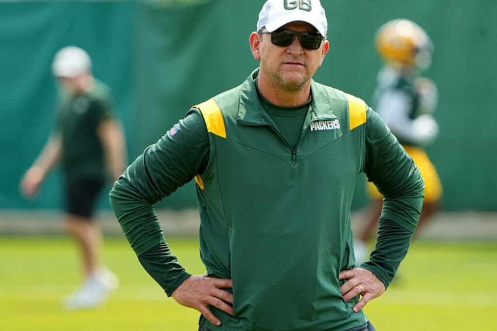 NFL: Green Bay Packers toma decis&atilde;o dura sobre futuro de Joe Barry na franquia