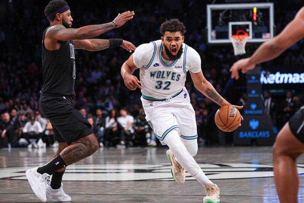 NBA: Karl-Anthony Towns garante vit&oacute;ria apertada dos Timberwolves sobre os Nets