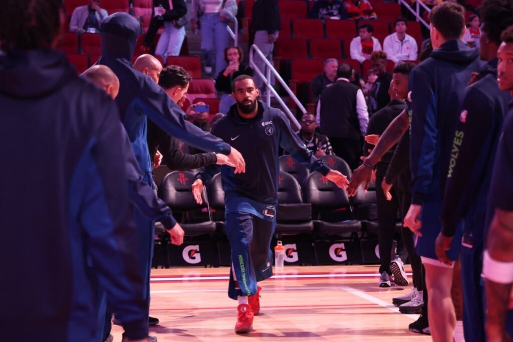 NBA: Timberwolves encerram sequ&ecirc;ncia de derrotas em vit&oacute;ria contra Rockets