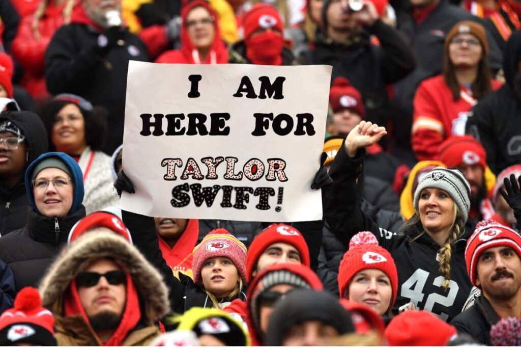 NFL: Taylor Swift gera R$1.6 bilh&atilde;o com presen&ccedil;a em jogos dos Chiefs