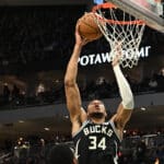NBA: Ainda sem novo t&eacute;cnico, Bucks depenam Pelicans