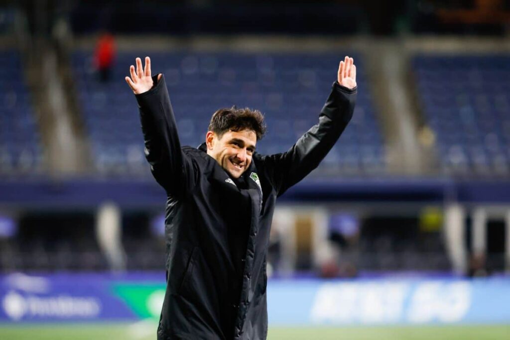 MLS: Ex-Corinthians e Botafogo assina com Orlando&nbsp;City