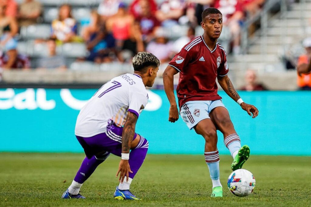 Brasileiro deixa MLS e assina com clube da S&eacute;rie A