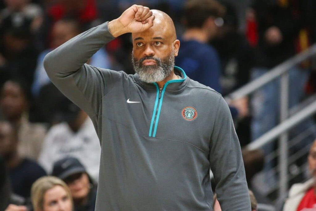 Com 2&ordf; pior campanha da NBA, Wizards &lsquo;rebaixam&rsquo; t&eacute;cnico principal