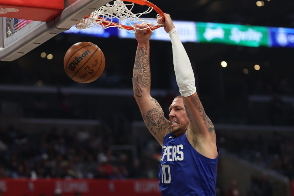 Clippers reagem e vencem Suns em grande atua&ccedil;&atilde;o coletiva
