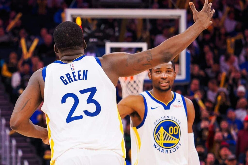 NBA: Draymond Green &lsquo;faz as pazes&rsquo; com vesti&aacute;rio e elogia Kuminga