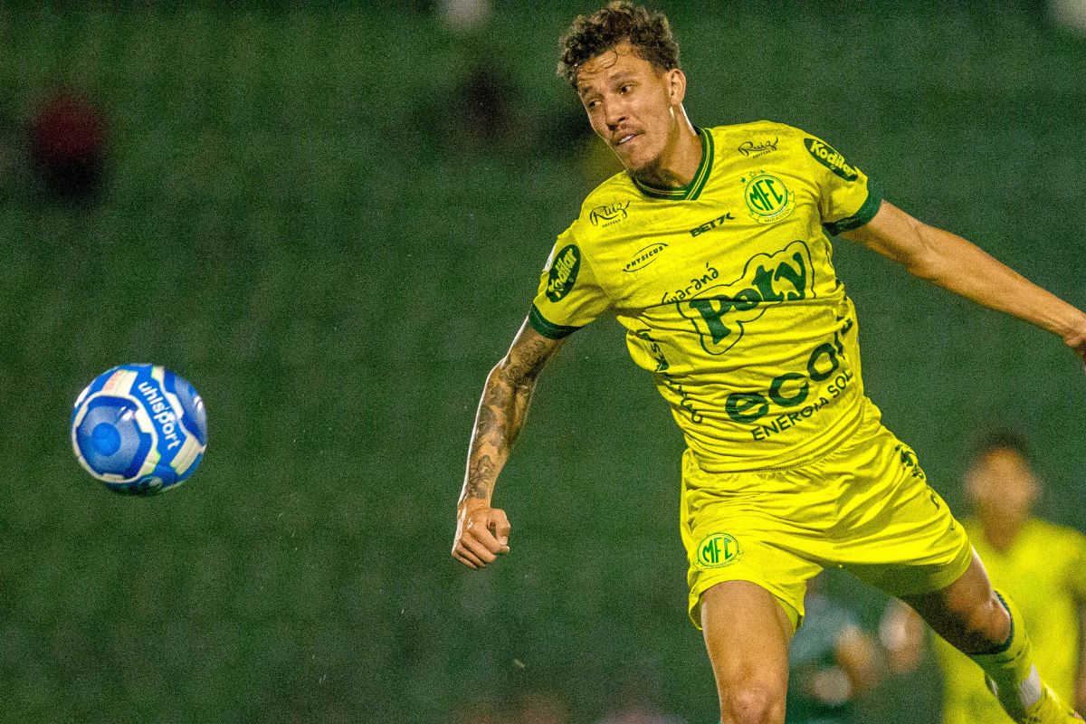 Brasileiros na MLS: time assina contrato com zagueiro do Mirassol