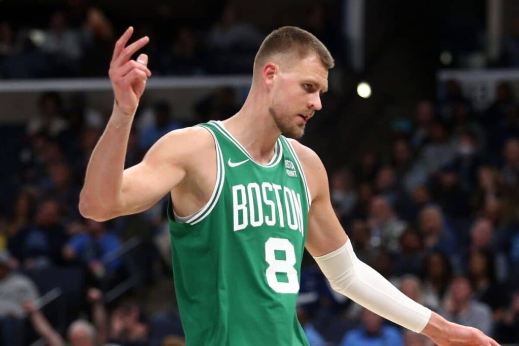 Porzingis d&aacute; o bra&ccedil;o a torcer ap&oacute;s derrota para OKC: &lsquo;Melhores que enfrentamos&rsquo;