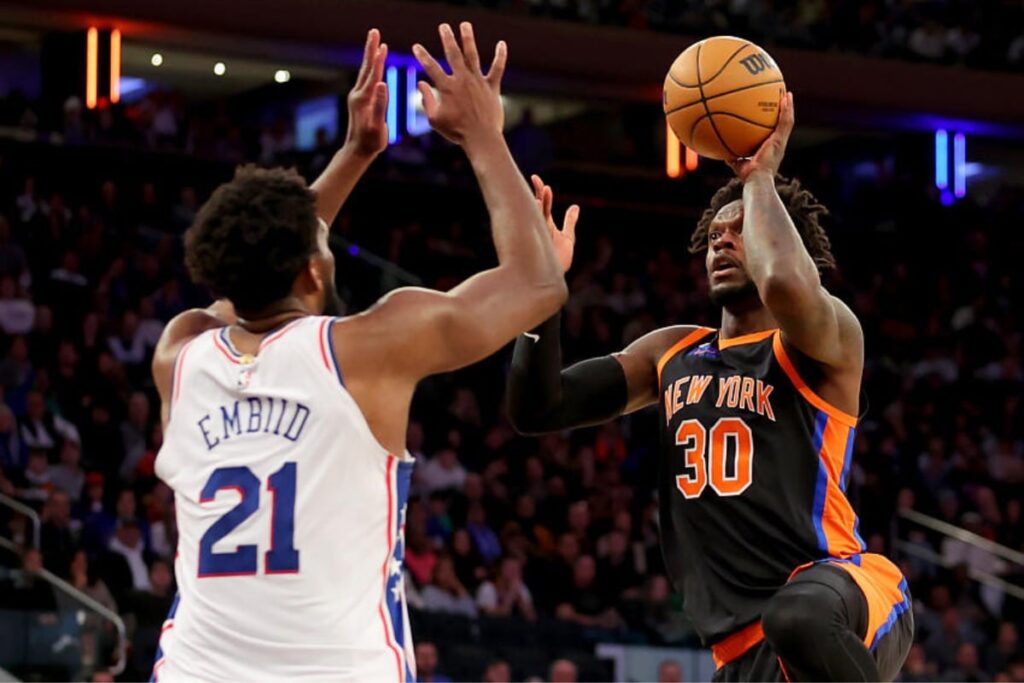 NBA anuncia substitutos de Joel Embiid e Julius Randle no All Star Games