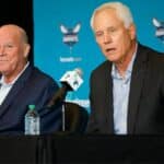 Dirigente de franquia da NBA pede demissão em meio a grave crise do time