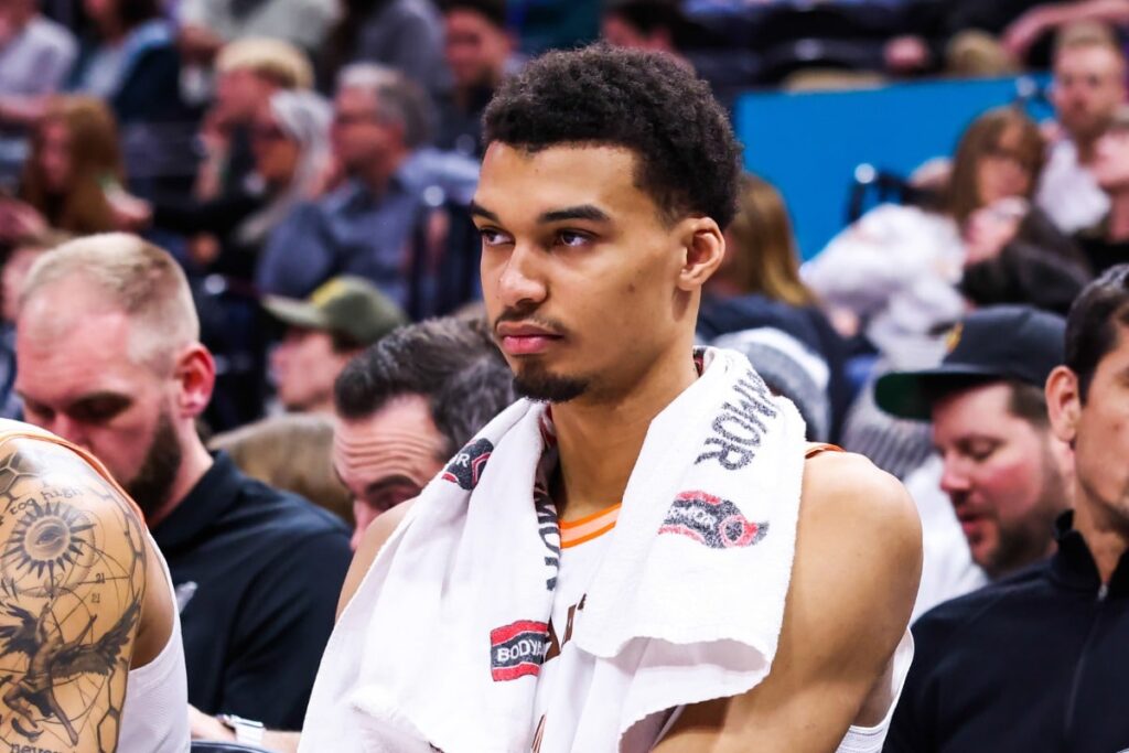 NBA: Wembanyama tem duplo-duplo, mas Spurs perdem para Timberwolves