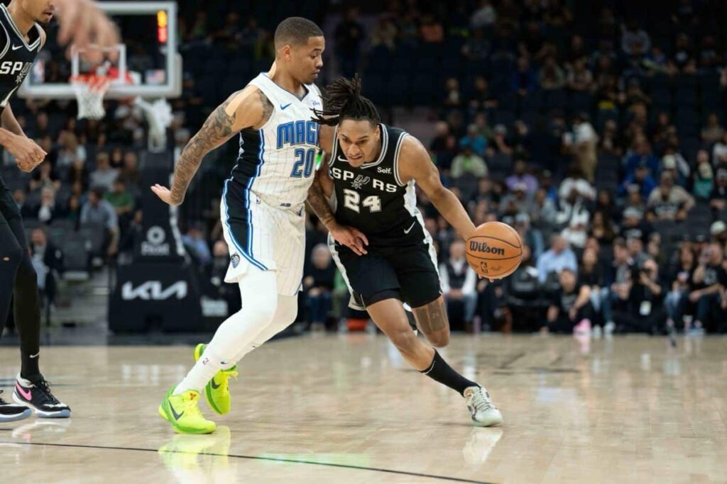NBA: Orlando Magic resiste e imp&otilde;e marca negativa impressionante aos Spurs
