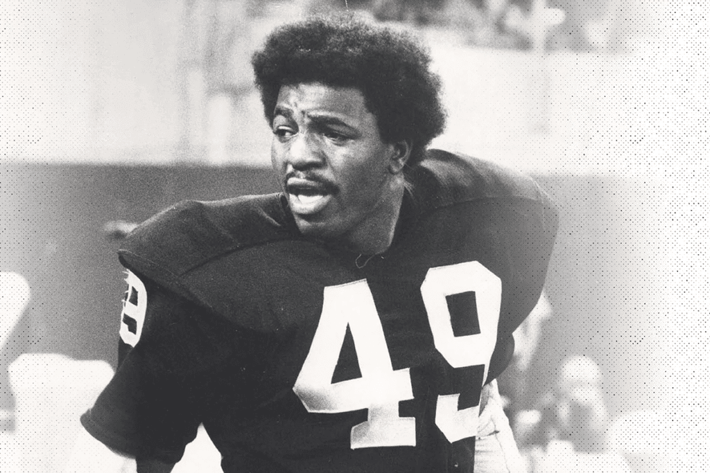 Ex-Raiders, morre Carl Weathers, famoso como Apolo Creed&nbsp;nos&nbsp;cinemas