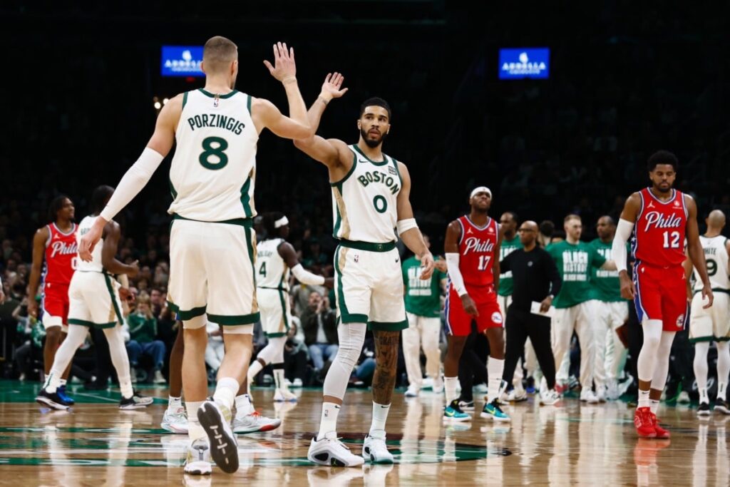 NBA: Com grande partida de Porzingis e Tatum, Celtics vencem 76ers e esquecem o que &eacute; perder