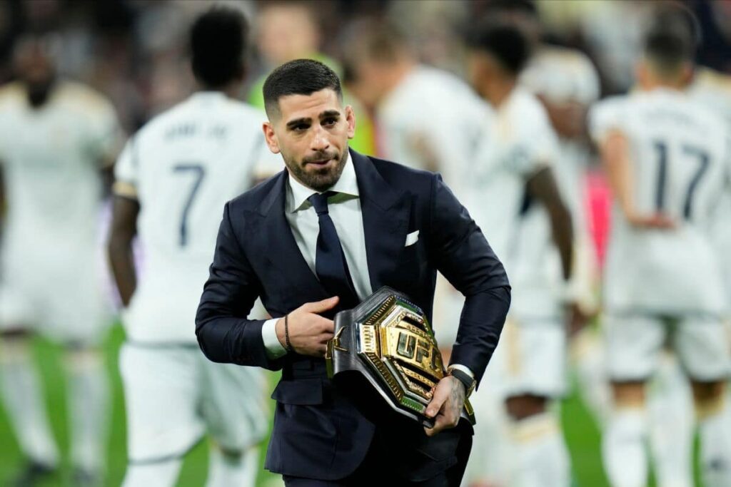 Novo campe&atilde;o do UFC, Ilia Topuria &eacute; ovacionado em est&aacute;dio do Real Madrid