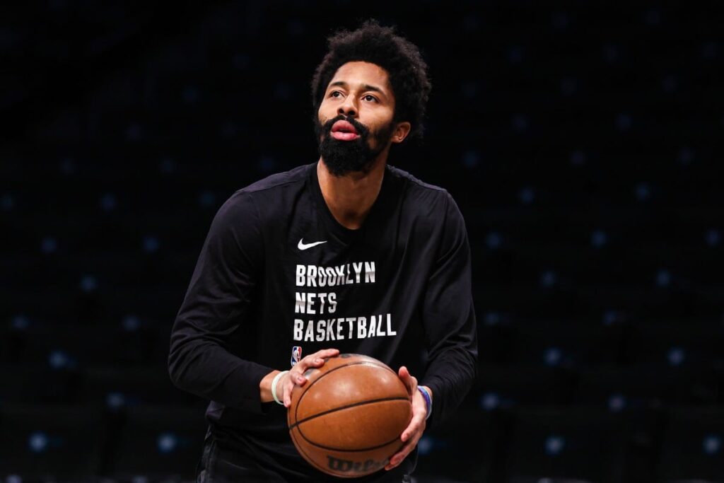 NBA: Ex-jogador dos Nets planeja assinar com os Lakers