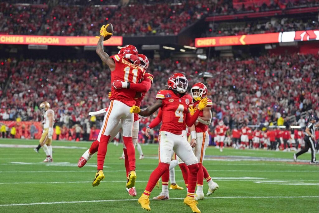 Muita grana! NFL define teto salarial milion&aacute;rio para temporada 2024