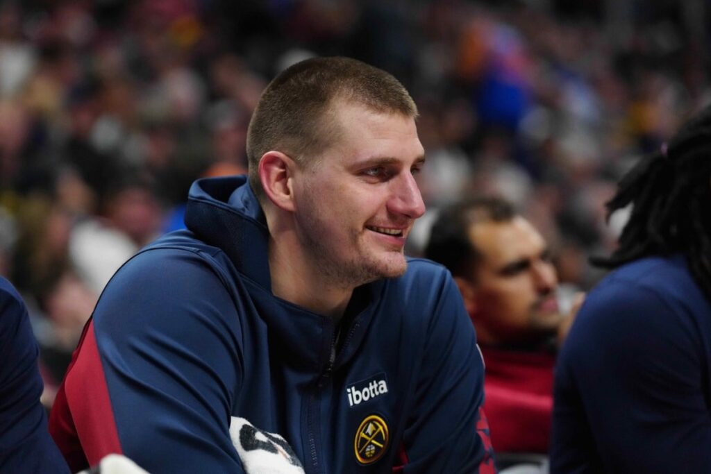 NBA: Nikola Jokic segue colecionando feitos in&eacute;ditos com os Nuggets