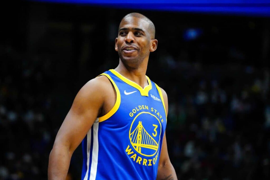 NBA: Vai voltar? Chris Paul é visto em treino dos Warriors após fratura na mão
