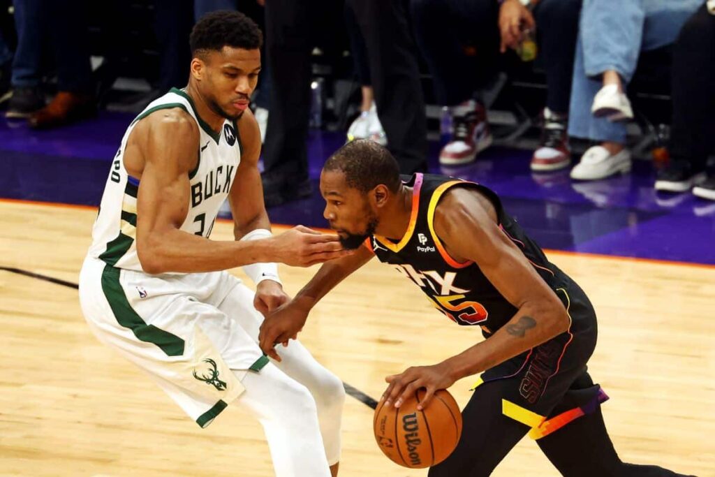 Kevin Durant minimiza enterrada em cima de Giannis: &lsquo;N&atilde;o &eacute; a primeira vez&hellip;