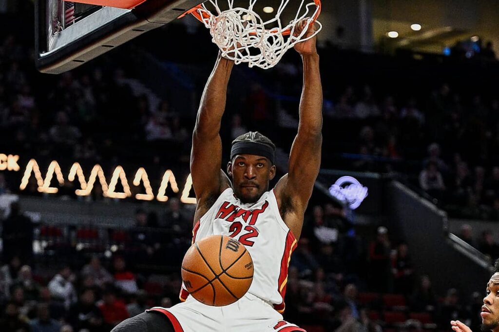 NBA: Jimmy Butler volta e comanda Heat em mais uma vit&oacute;ria