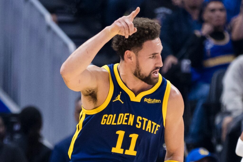 NBA: John Collins erra lance decisivo, e Warriors vencem com show de Klay Thompson