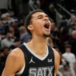 Lakers vencem, mas Wembanyama quebra recorde de 5 anos na NBA