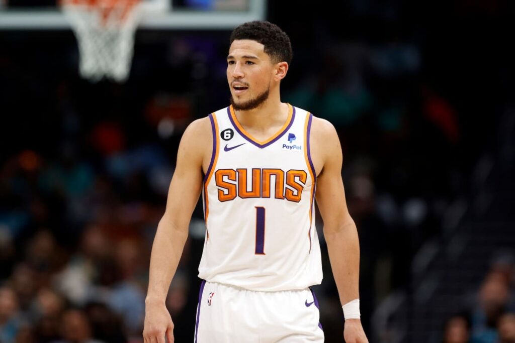 NBA: Suns queimam as Vespas em uma noite escaldante de Devin Booker