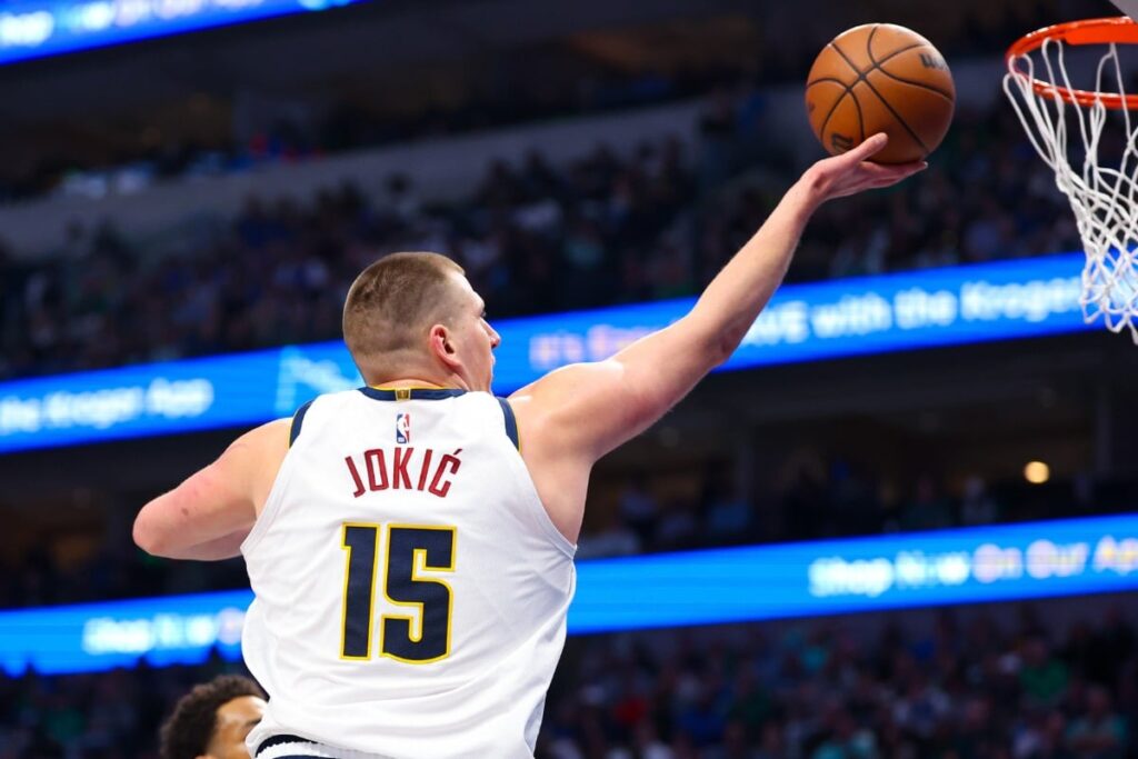 MVP e bicampe&otilde;es? Jokic e Nuggets abatem Wolves em vit&oacute;ria eletrizante na NBA