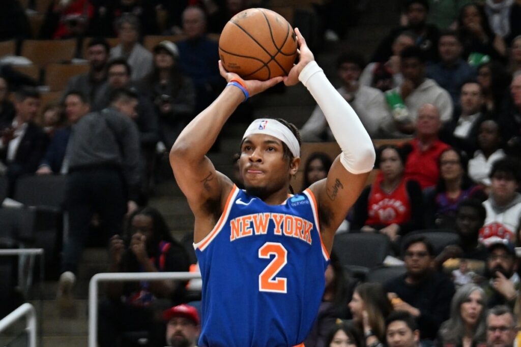 Knicks eliminam Raptors em vit&oacute;ria esmagadora na NBA