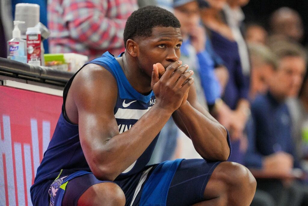 NBA: Edwards toma drible do hor&aacute;rio e chega atrasado em jogo dos Timberwolves