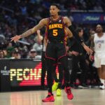 NBA: DeJounte Muray estraga momento hist&oacute;rico de James Harden em vit&oacute;ria dos Hawks