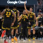 Em duelo de brasileiros na NBA, Warriors atropelam Grizzlies