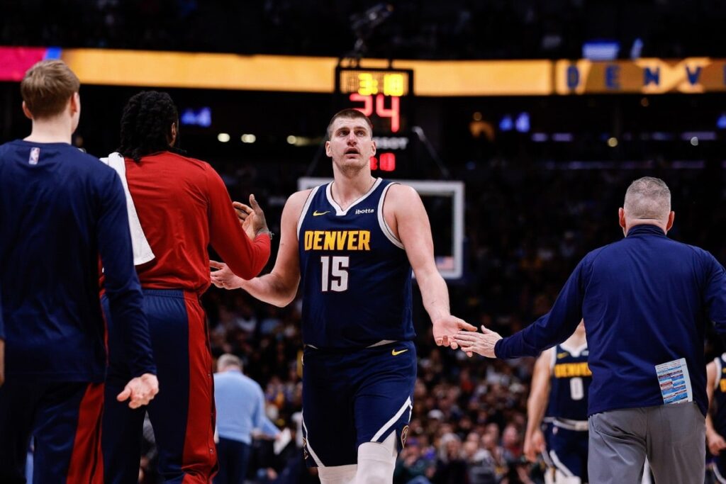 NBA: Jokic &lsquo;desiste&rsquo; ap&oacute;s 3&ordm; quarto e reservas dos Nuggets vencem Grizzlies