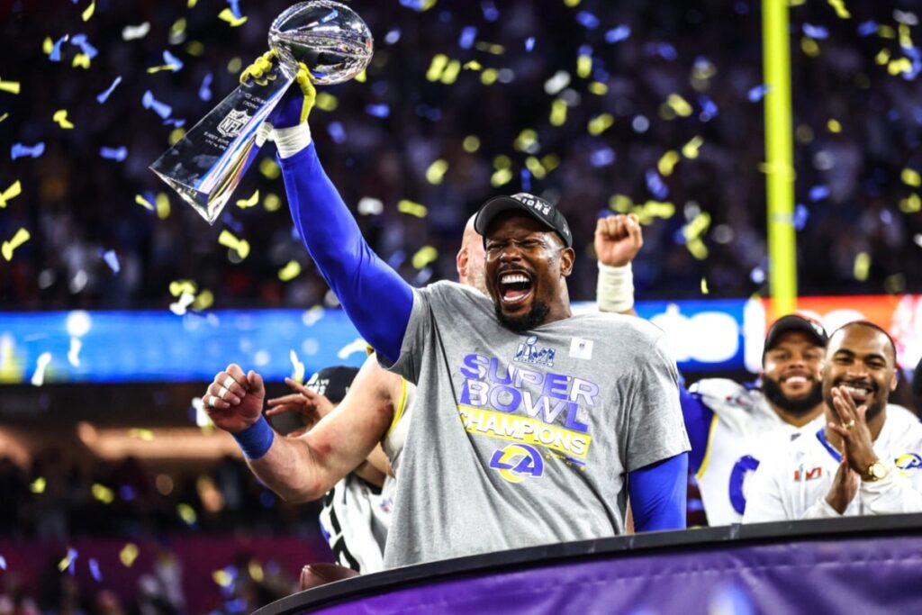 NFL: Bills reestrutura contrato de campe&atilde;o do Super Bowl e faz caminh&atilde;o de demiss&otilde;es